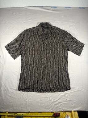 Countess Mara Men's Short Sleeve Button-Down Shirt Geometric Print